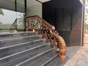 Lan can cầu thang tam cấp